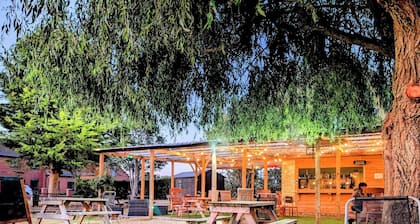 The Hay Barn With Hot Tub - NO Pets!