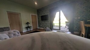 House, 1 Bedroom, Accessible | Living room - The Hay Barn With Hot Tub - NO Pets! (Doncaster)