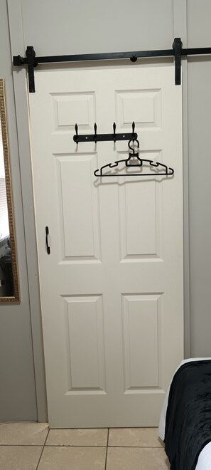 1 bedroom, iron/ironing board, internet, bed sheets