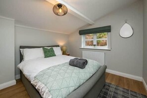 3 Schlafzimmer, Bügeleisen/Bügelbrett, Reisekinderbett, kostenloses WLAN