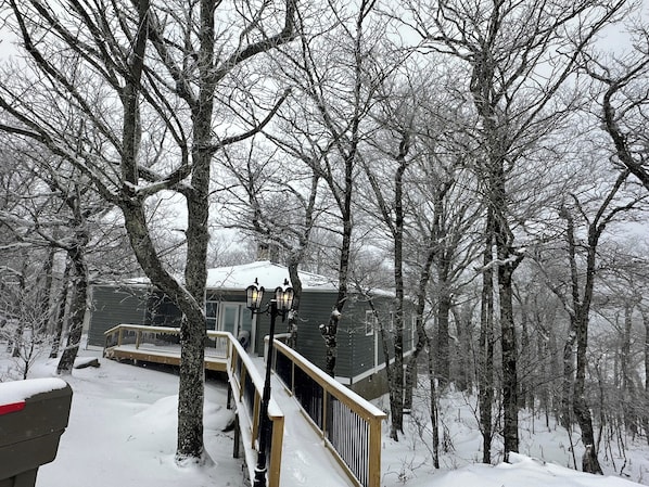 Exterior - SW-59 Discounted Concert Packages! Deaver's Delight Newly remodeled (Beech Mountain)