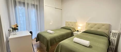 مكواة/لوح كي وواي فاي مجانًا