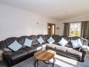 Living area - Ty Melyn (Aberystwyth)