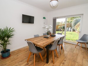 Dining - Ty Melyn (Aberystwyth)