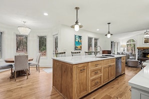 Interior - NEW LISTING: Spacious West Olive Retreat | Walk to Lake Michigan | Sleeps 11 (West Olive)