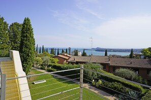 Property grounds - Blue Vista Gardone Riviera (Gardone Riviera)