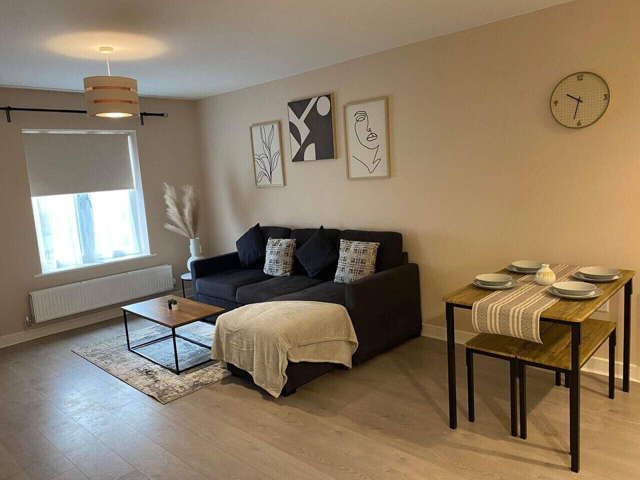 2 Bed Apartment Free Parking Close To Gatwick - Crawley