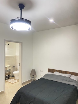 2 Schlafzimmer, Bügeleisen/Bügelbrett, Internetzugang, Bettwäsche