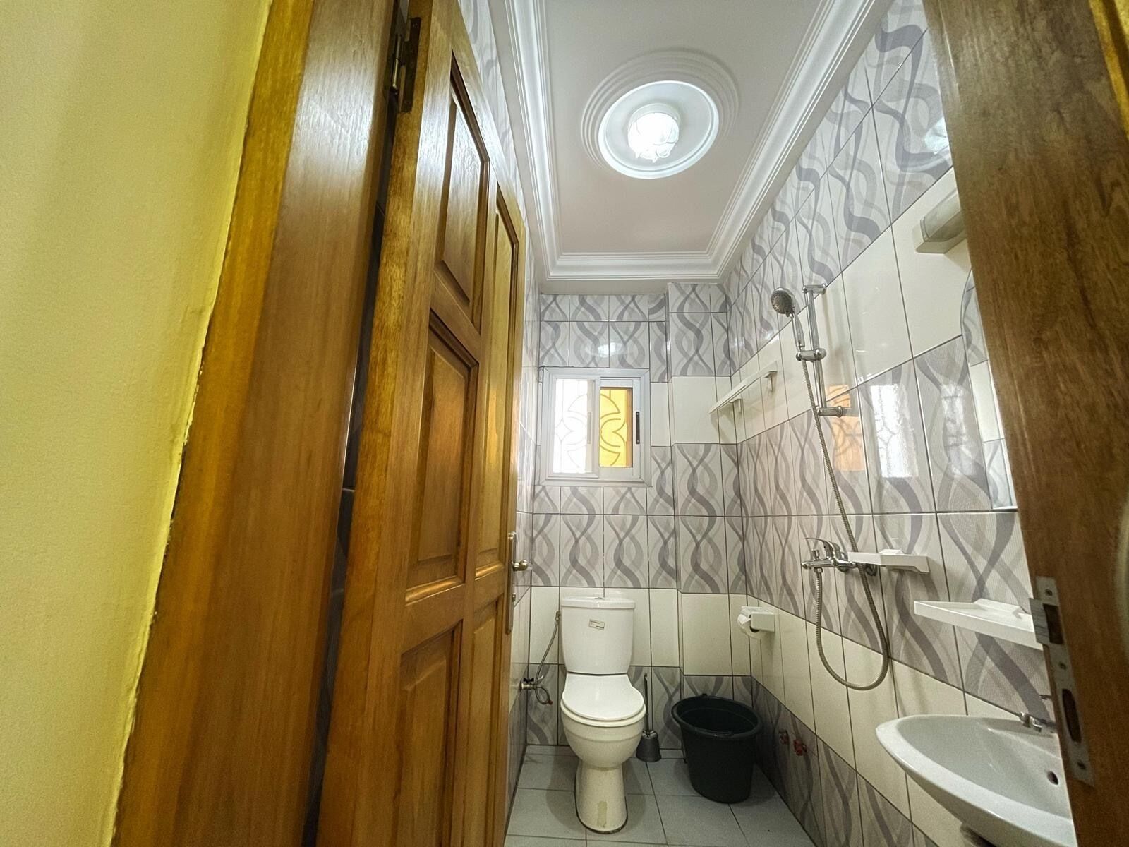 Shower, towels, toilet paper