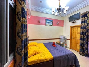 Iron/ironing board, WiFi, bed sheets - Luxury furnished room in a quiet, secure residence (Yaoundé)