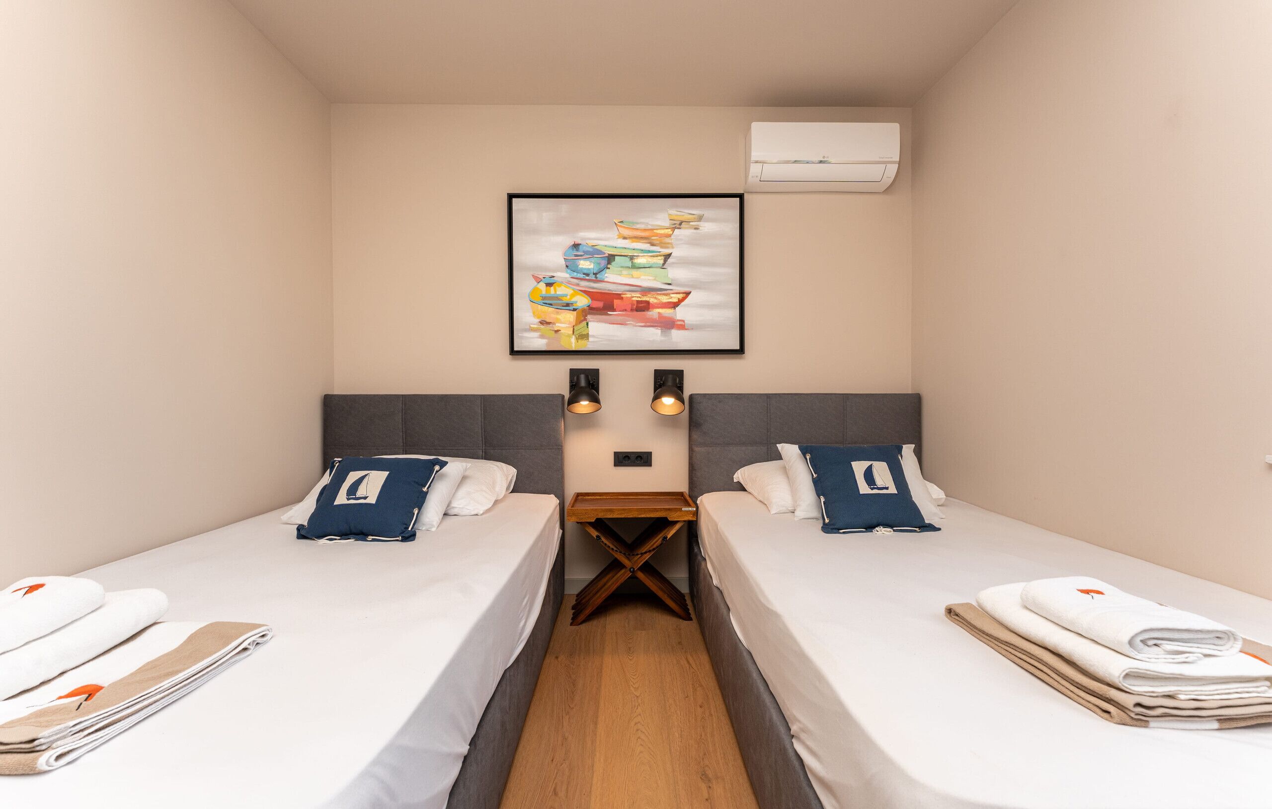 6 chambres, lits bébé (gratuits), draps fournis