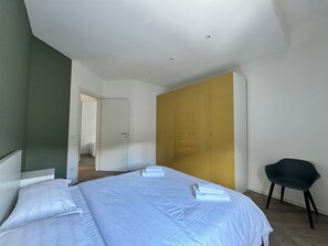 1 habitación, cuna de viaje, internet y ropa de cama 