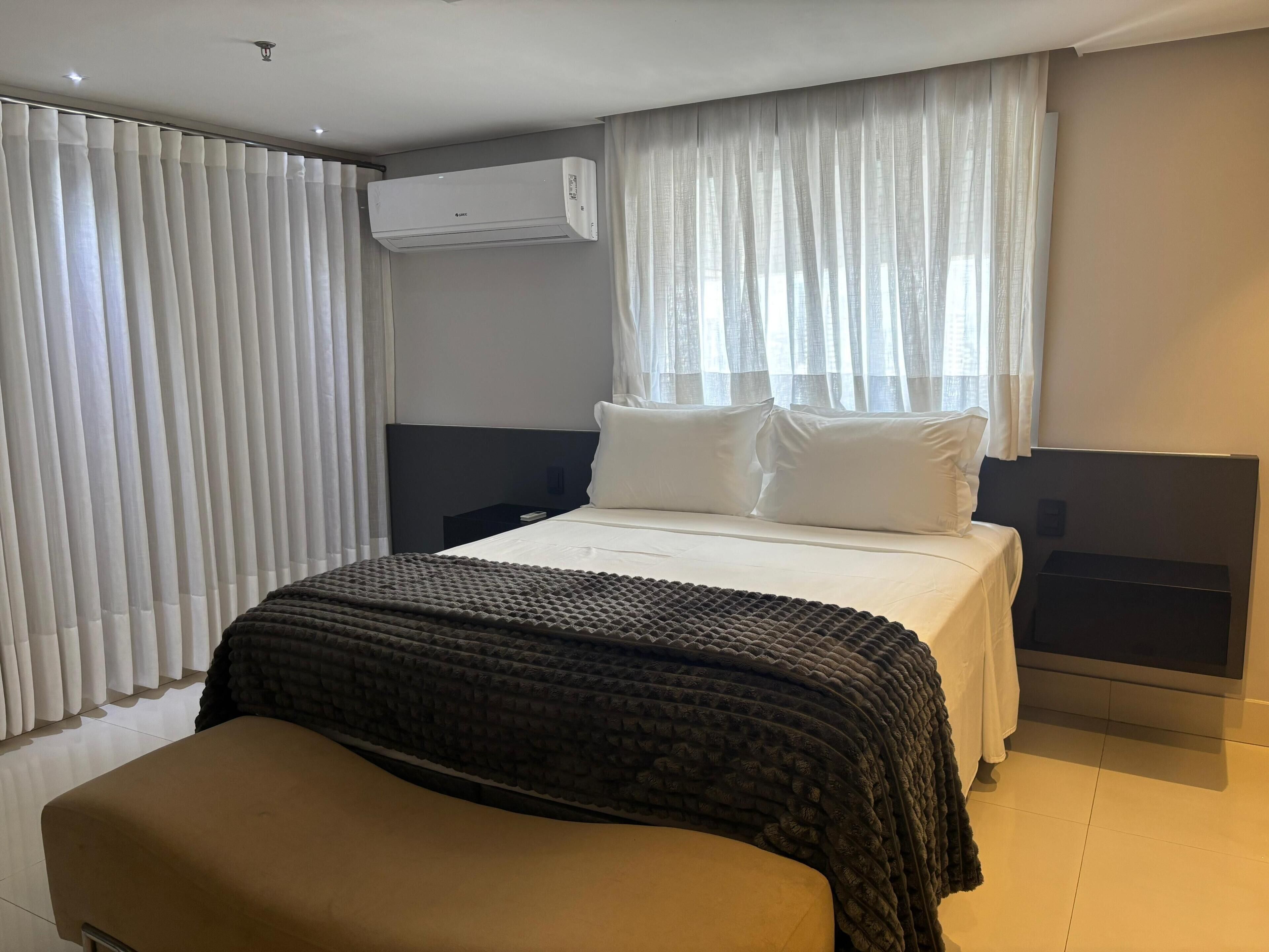 Elite Suite | Iron/ironing board, free WiFi