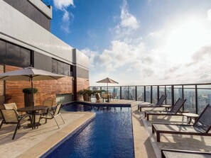 Outdoor pool - Flats no Hotel Mercure Belém Boulevard (Belém)