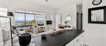Moon Gate at Culburra - Pet Friendly Absolute Beachfront