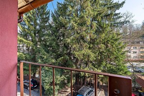 Property grounds - Apartment '4' with Shared Terrace and Wi-Fi (Baden-Baden)