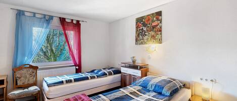 1 bedroom, WiFi, bed sheets