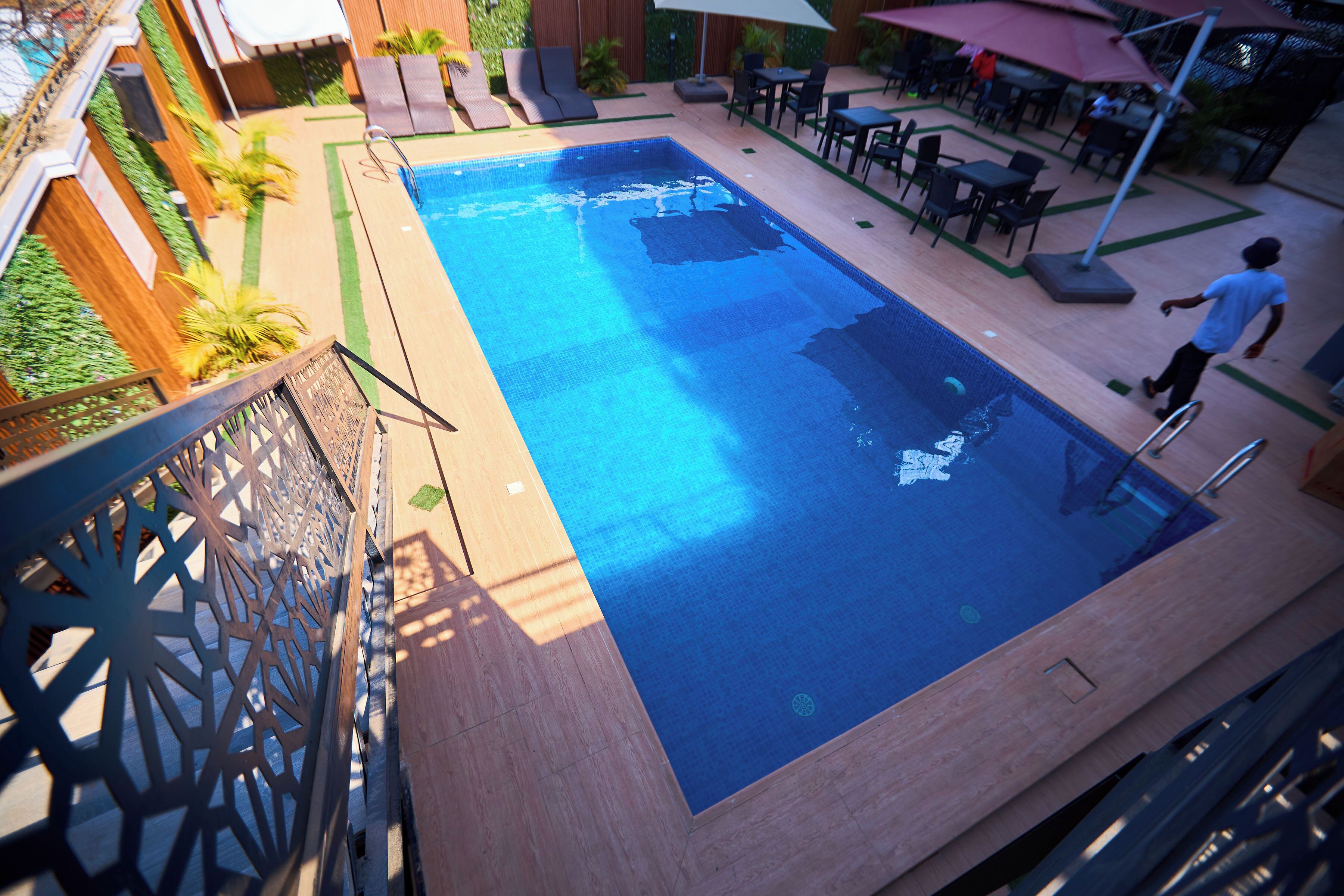 Udendørs pool