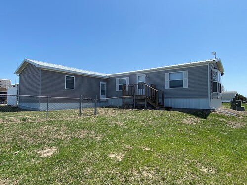 Lake Oahe Retreat
