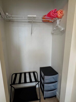Interior - NEW Bonita Beach Getaway Queen Studio (Bonita Springs)