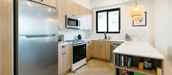 Cinnamon Suite, Stylish 2BR | Central St George