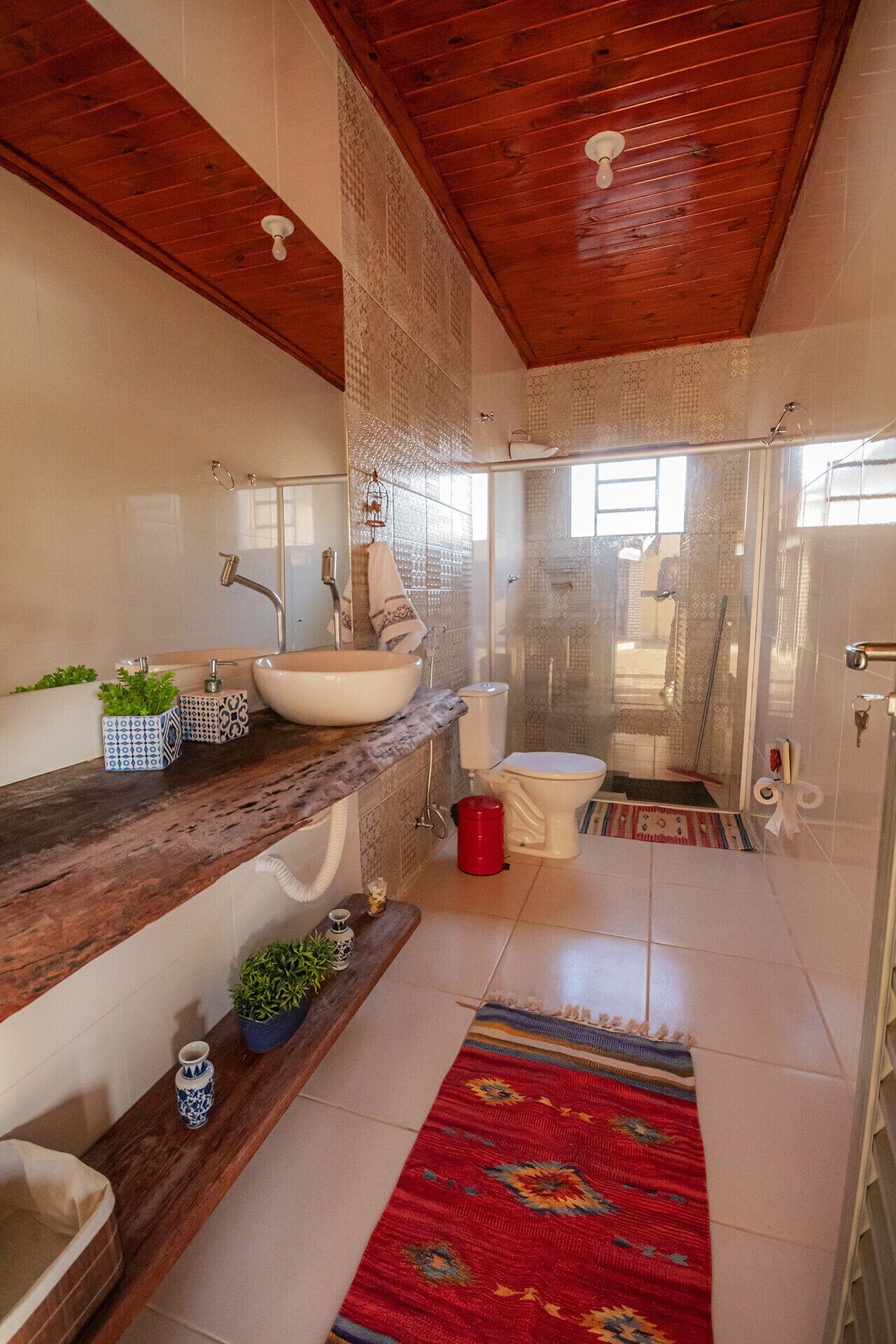 Shower, towels