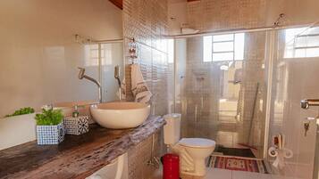 Shower, towels