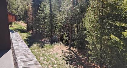 Gemütliche Zweizimmerwohnung, 5 Minuten von den Skipisten in Pila entfernt