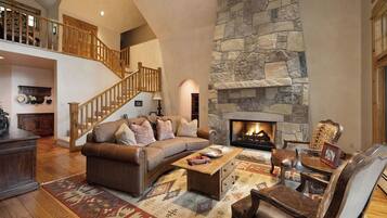 TV connectée, cheminée