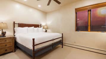 5 bedrooms, WiFi (free), bed sheets
