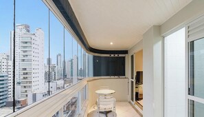 Dining - 3-bedroom Apt Only 300m From the Beach Ejs0803 (Balneário Camboriú)