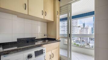Basic Apartment | Interior