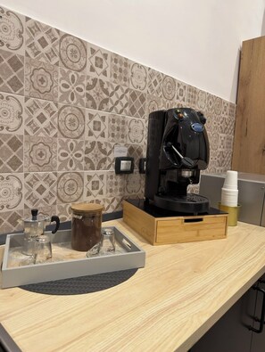 Miscellaneous - Rooms Vesuvio Double [Central Station] (Napoli)