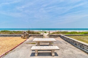 House (3 Bedrooms) | Interior - 3 Bedroom 2 Bath Pet Friendly Ocean View 4 Houses From Beach (Ormond Beach)