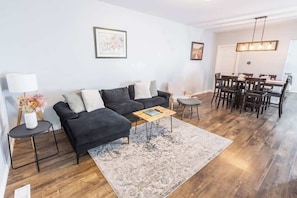 TV, offices - 5 min to Agawa Train | Cozy Oasis w/Firepit & Deck (Sault Ste. Marie)