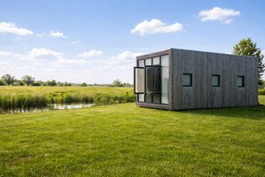 Exterior - Tiny House Cabin in de weilanden bij Leeuwarden (Weidum)