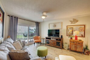 Interior - 224 El Matador (Fort Walton Beach)