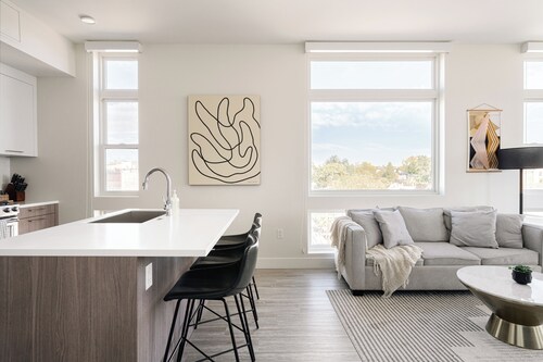 2880: Denver's Skyline Escape at Espadin