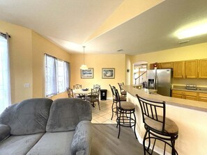 Interior - 229 Corvina Drive Davenport, 5bed (Davenport)