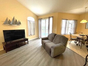 Interior - 229 Corvina Drive Davenport, 5bed (Davenport)