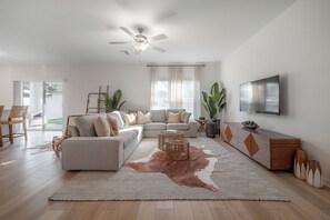 Interior - 2405 E 19th Ave (Tampa)