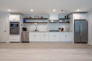 Interior - 2617 Caladium Drive NE, Atlanta (Atlanta)