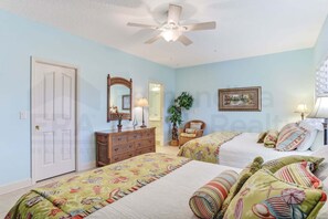 Interior - 241 S Fletcher Ave (Fernandina Beach)