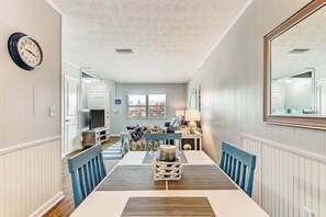 Stórt einbýlishús (2 Bedrooms) | Að innan