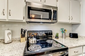 Villa (2 Bedrooms) | Interior - 2810 Ohio Avenue #3 (Fernandina Beach)