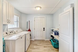 Villa (2 Bedrooms) | Interior - 2810 Ohio Avenue #2 (Fernandina Beach)