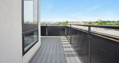 2880: Skyline Penthouse at Espadin