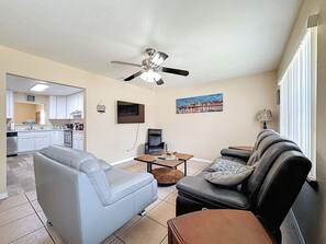 Interior - 2737 Bel Aire Circle (Tampa)