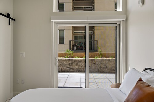 2880: Modern Lifestyle Loft at Espadin