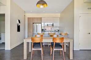 Interior - 2880: Canvas & Comfort at Espadin (Denver)